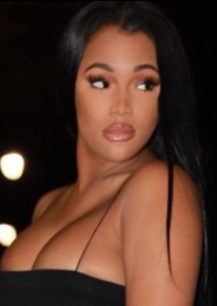 Lira Mercer photo