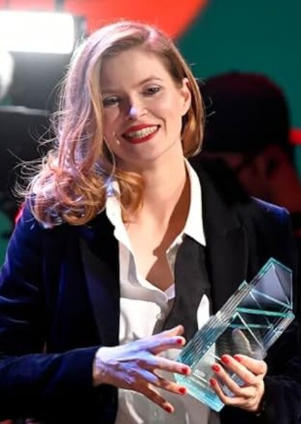 Lisa Brühlmann photo