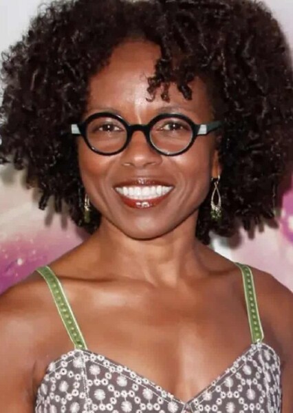 LisaGay Hamilton photo