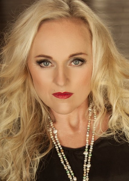 Liv Kristine photo
