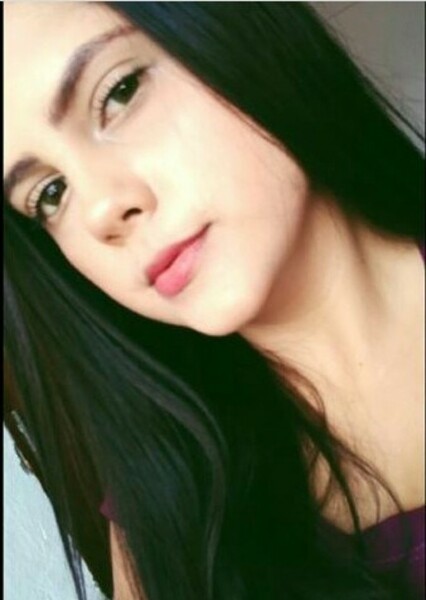 Livia Alves photo