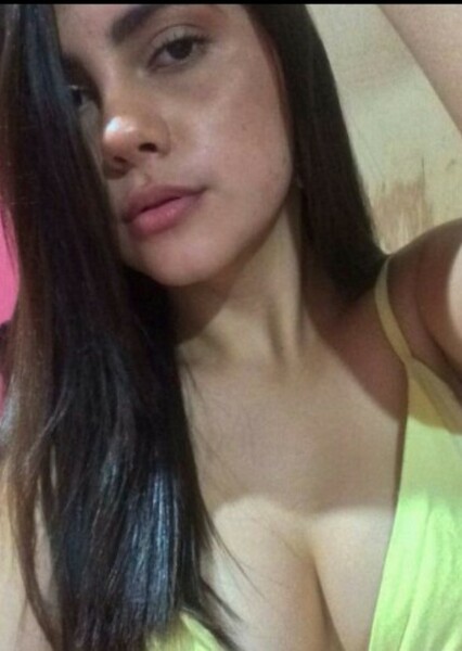 Livia Alves photo