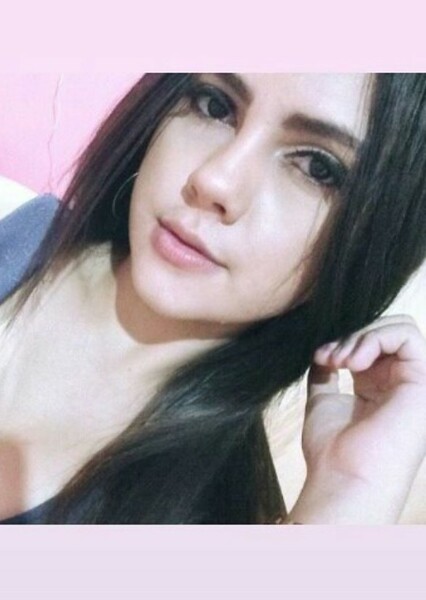 Livia Alves photo