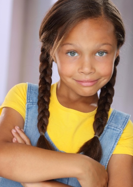 Livvy Neachell photo
