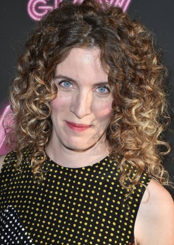 Liz Flahive photo
