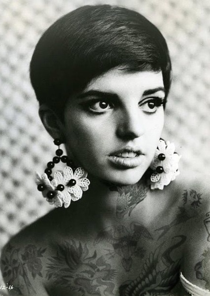 Liza Minnelli photo