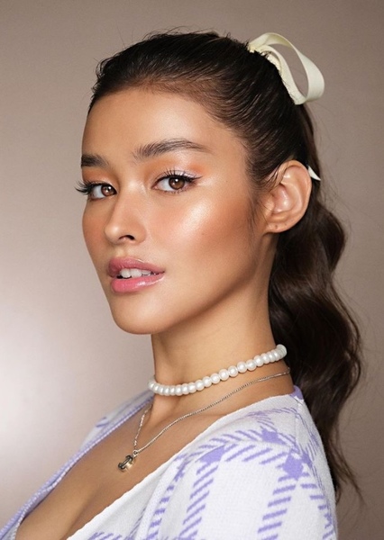 Liza Soberano photo