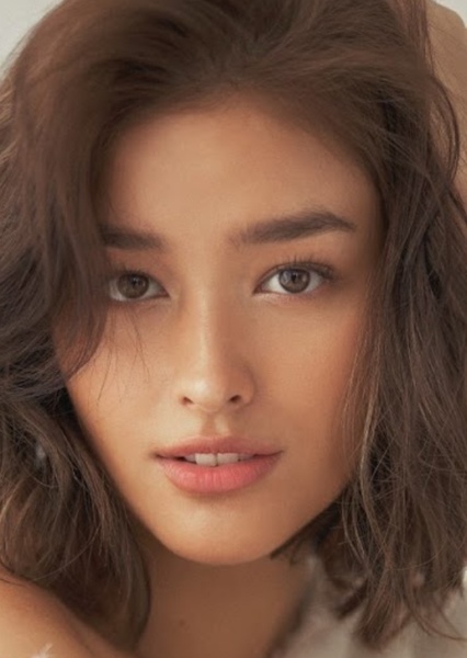 Liza Soberano