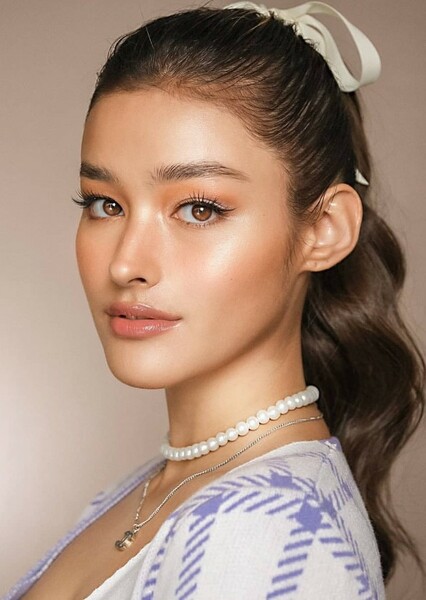 Liza Soberano photo