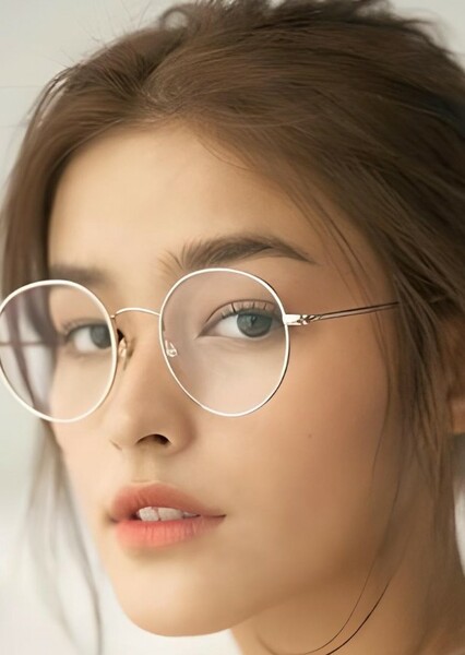 Liza Soberano photo
