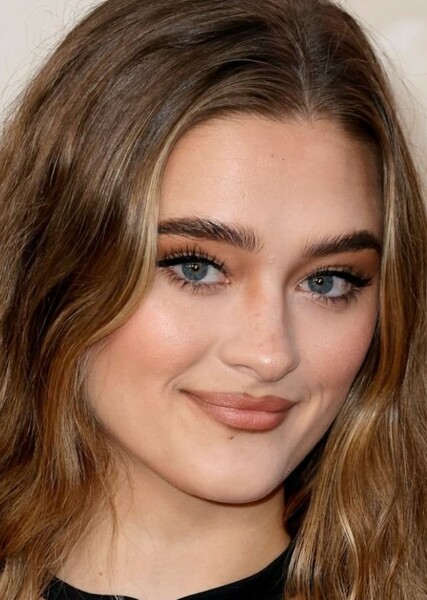 Lizzy Greene