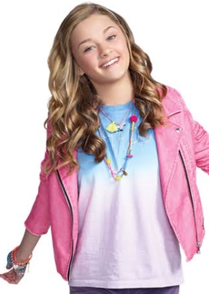 Lizzy Greene photo