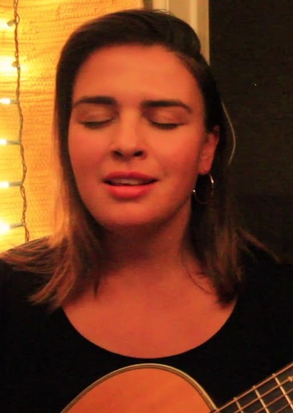 Lizzy Loeb photo