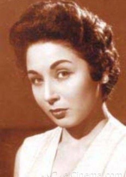Lobna Abdel Aziz photo