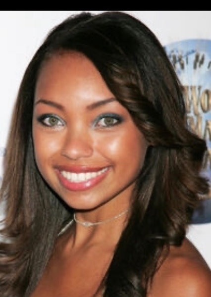 Logan Browning photo