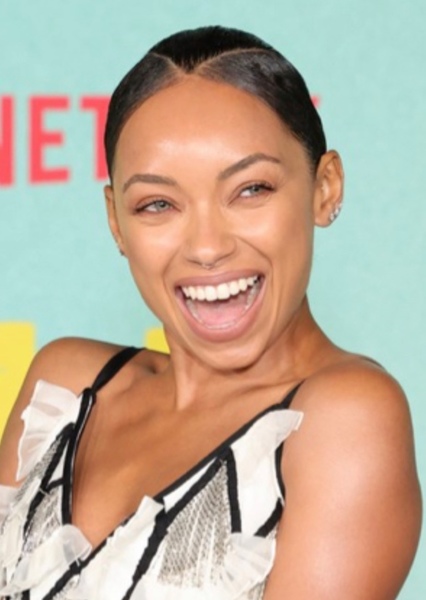 Logan Browning photo