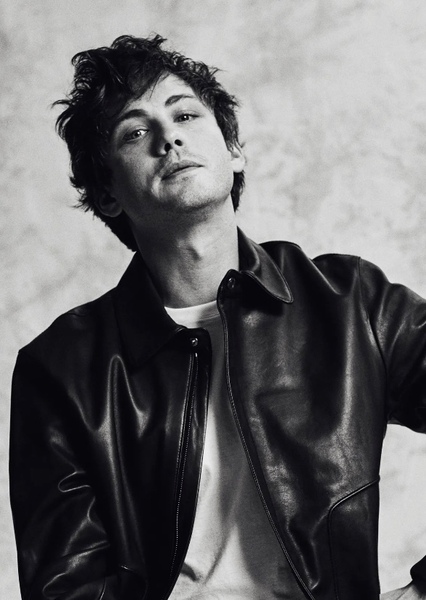 Logan Lerman photo