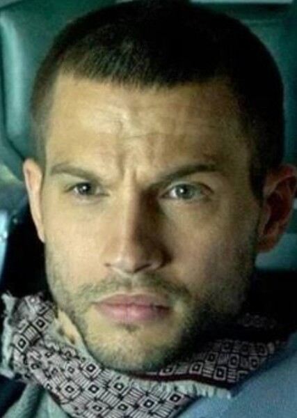 Logan Marshall-Green photo