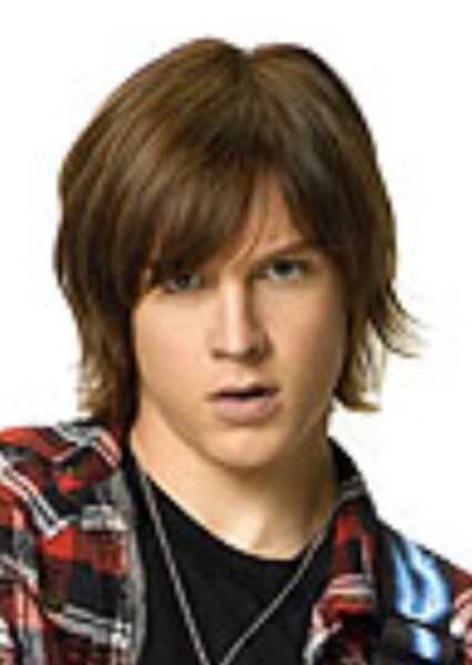 Logan Miller photo