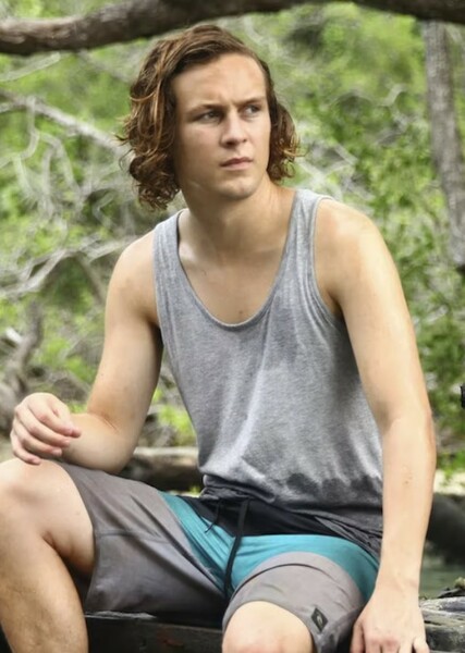 Logan Miller photo