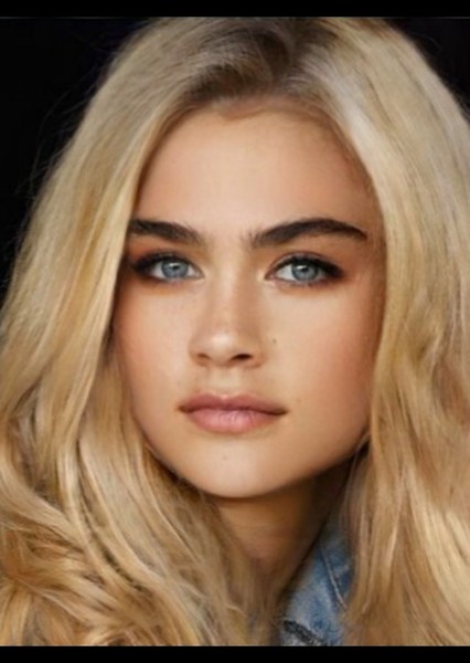 Lola Flanery photo