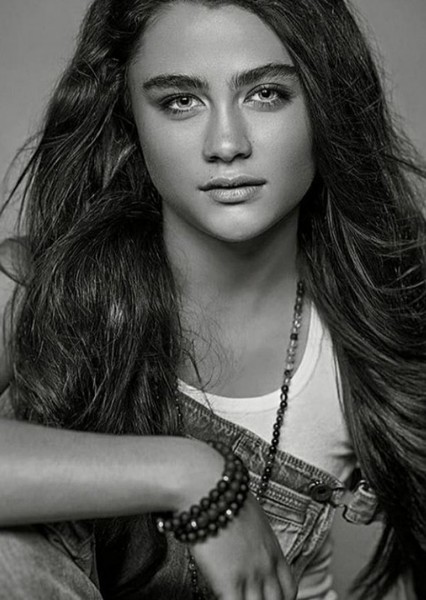 Lola Flanery photo