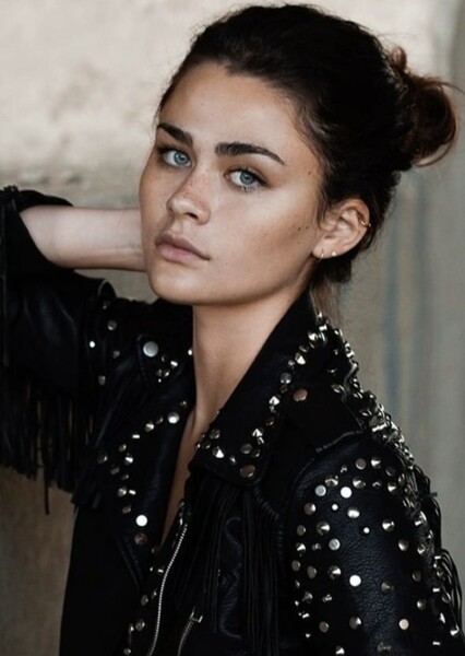 Lola Flanery photo
