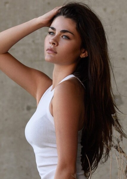 Lola Flanery photo