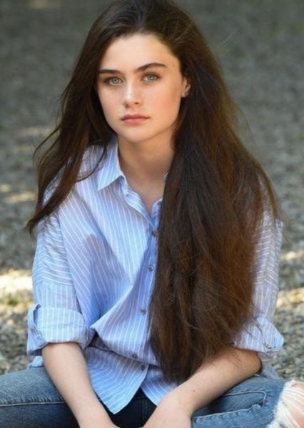 Lola Flanery photo