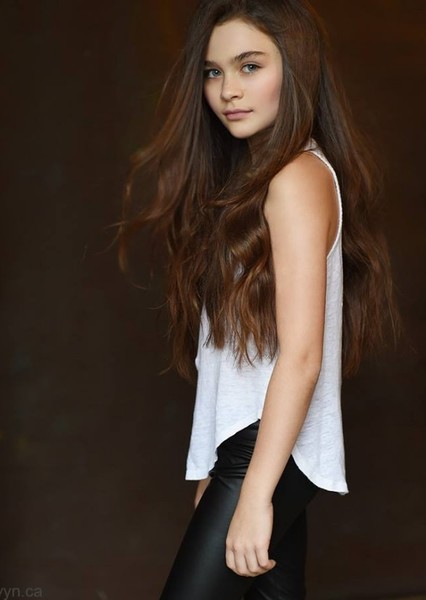 Lola Flanery photo
