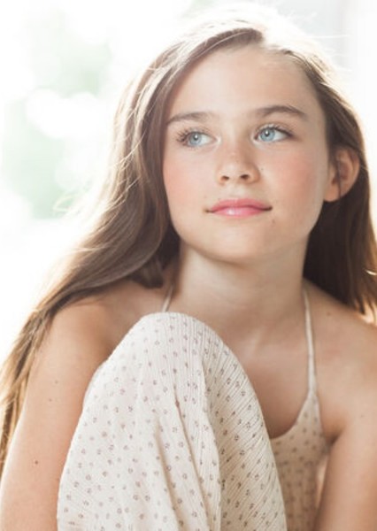 Lola Flanery photo