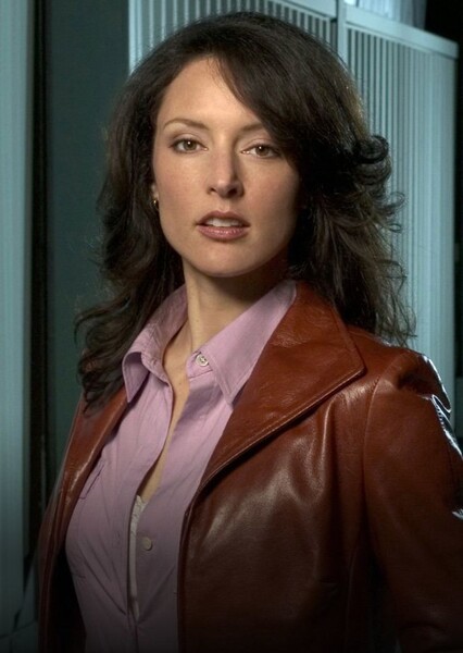 Lola Glaudini photo