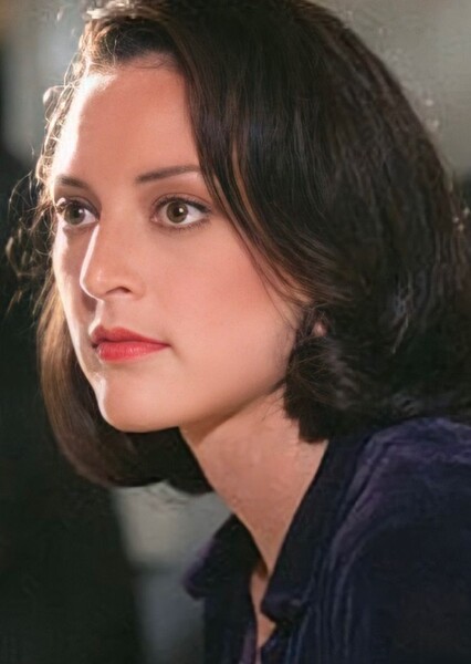 Lola Glaudini