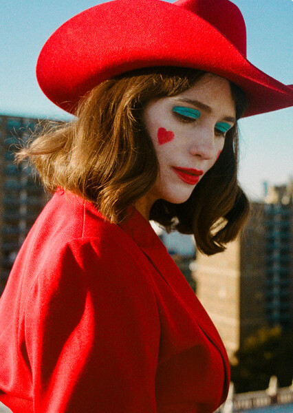 Lola Kirke