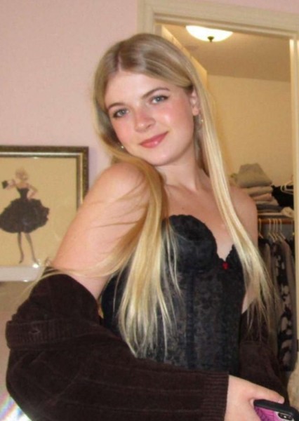 Lola Rose Sheen photo
