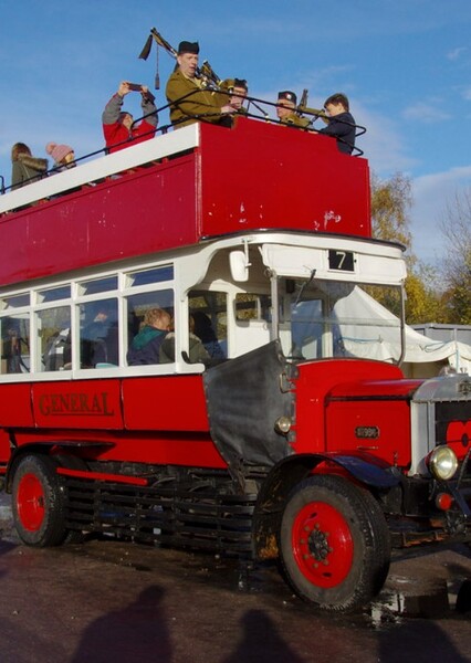 London double-decker bus photo