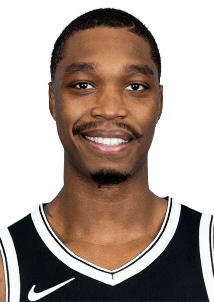 Lonnie Walker IV
