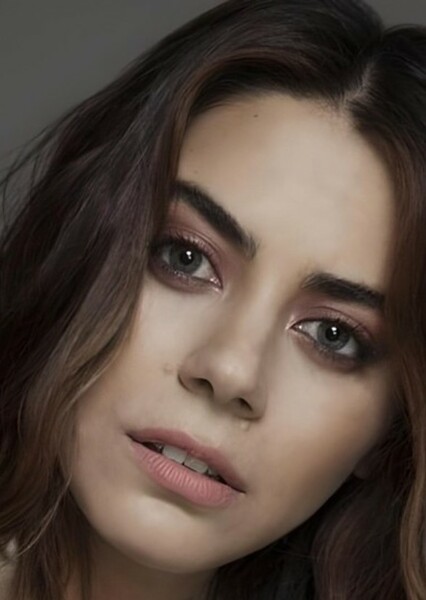 Lorenza Izzo photo