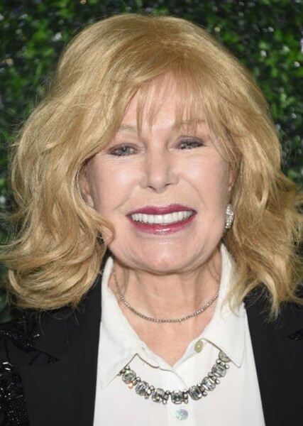 Loretta Swit photo