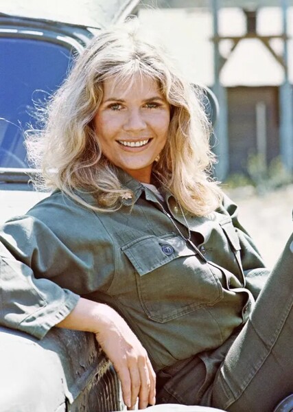 Loretta Swit photo