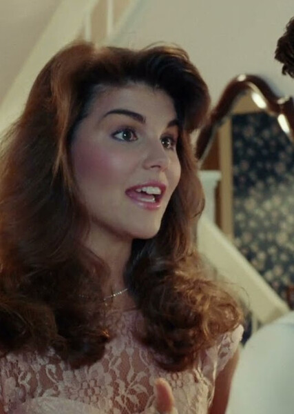 Lori Loughlin photo