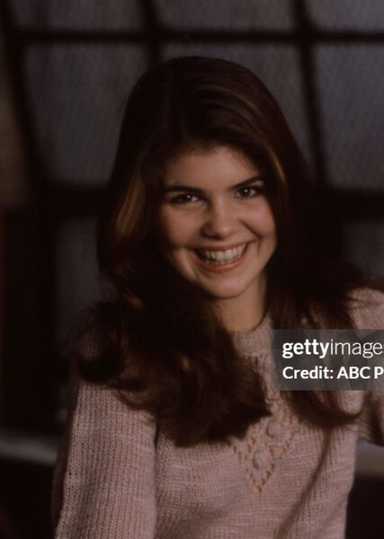 Lori Loughlin photo