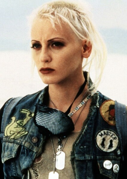 Lori Petty photo