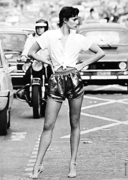 Lorraine Bracco photo