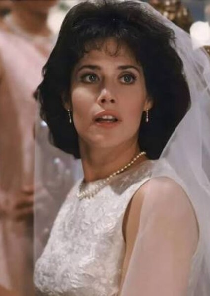 Lorraine Bracco photo