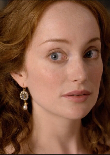 Lotte Verbeek photo