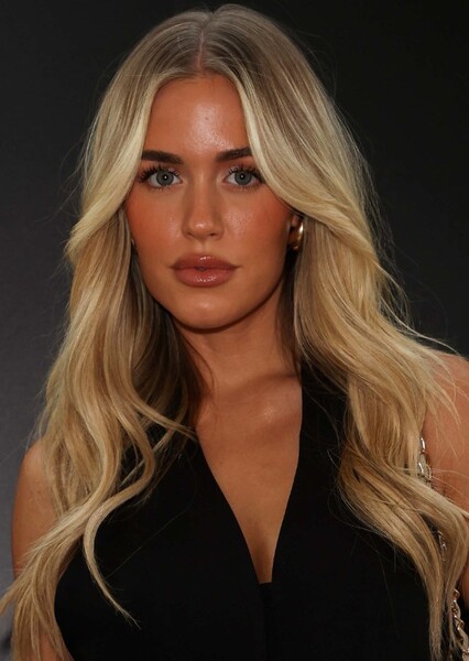 Lottie Tomlinson