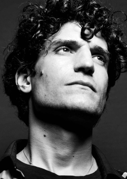 Louis Garrel photo