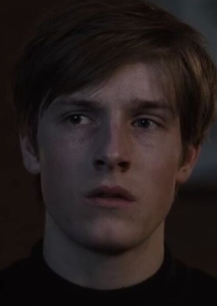 Louis Hofmann photo