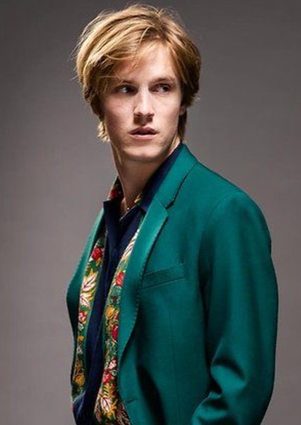 Louis Hofmann photo